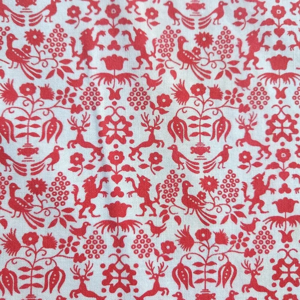 Vtg Round Tablecloth Red Cotton Handmade AOP Folk Art‎ Stag Cottage 4th July 80